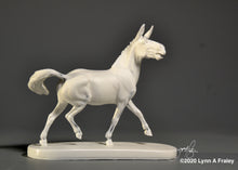 Load image into Gallery viewer, TeeNah, 1:24 scale mule